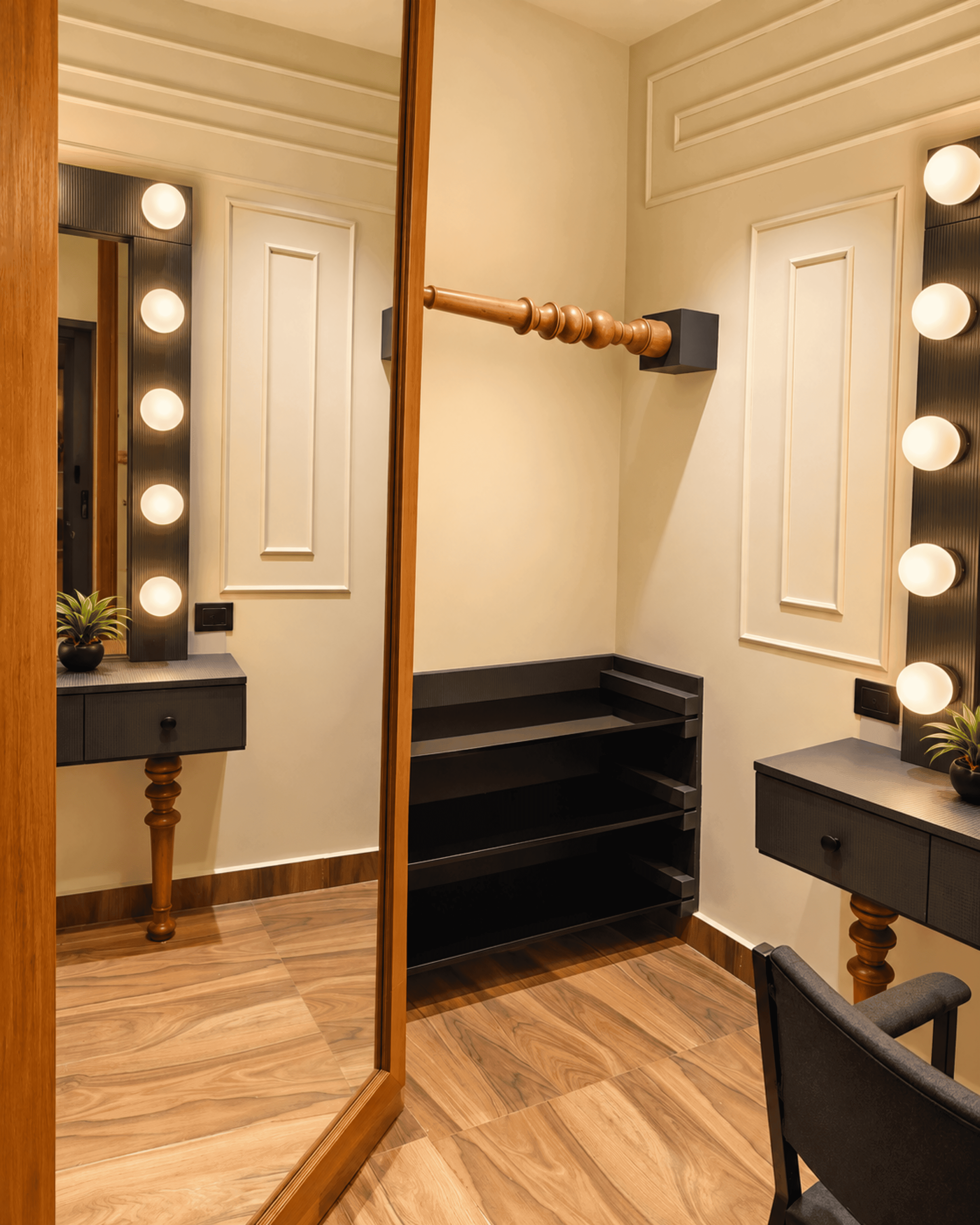 Makeup & Wardrobe Room 1 view 4